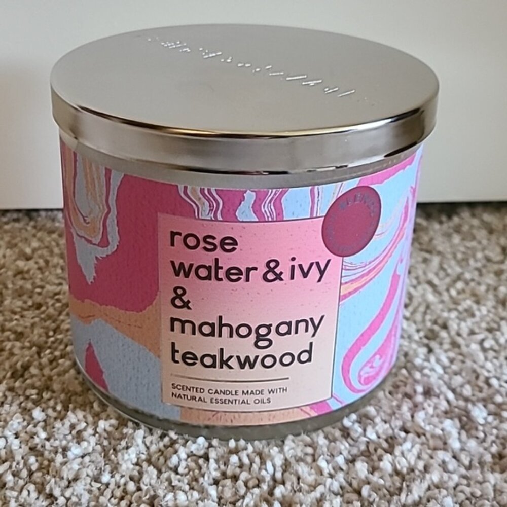 ROSE WATER & IVY & MAHOGANY TEAKWOOD 3 Wick Candle Special Blend